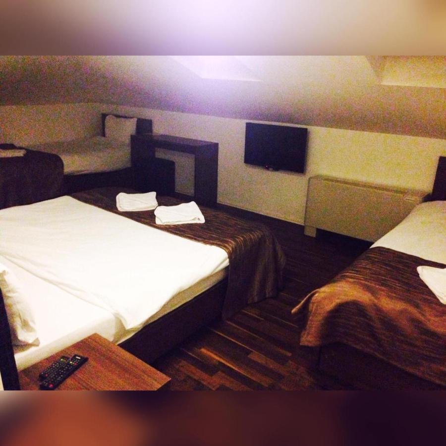 Theranda Hotel Prizren Zimmer foto