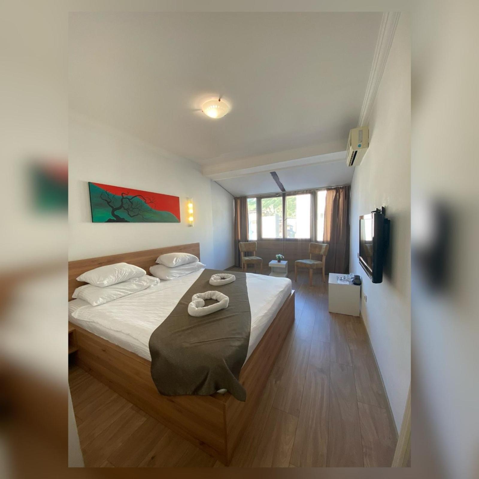 Theranda Hotel Prizren Exterior foto
