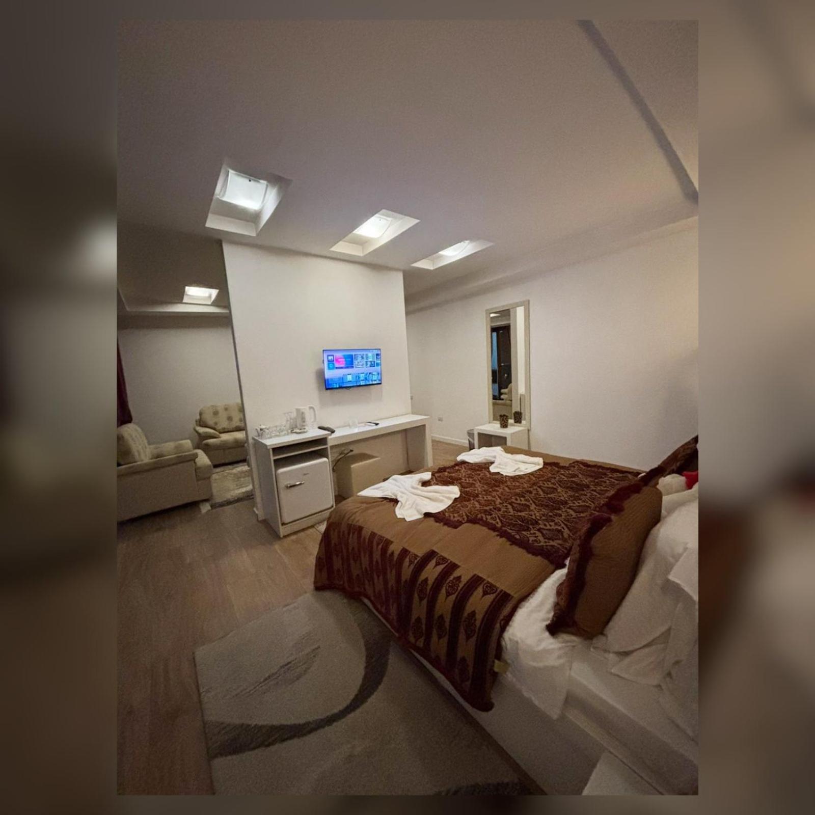 Theranda Hotel Prizren Exterior foto